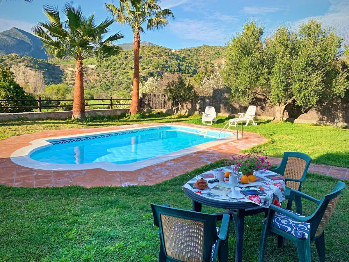 Vivelorural Casa Y Piscina En Zahara De La Sierra 빌라 외부 사진
